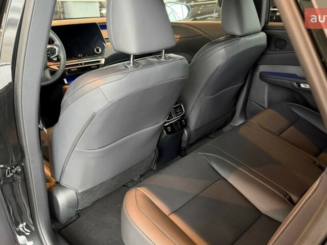 Лексус РХ, объемом двигателя 2.4 л и пробегом 0 тыс. км за 78074 $, фото 6 на Automoto.ua