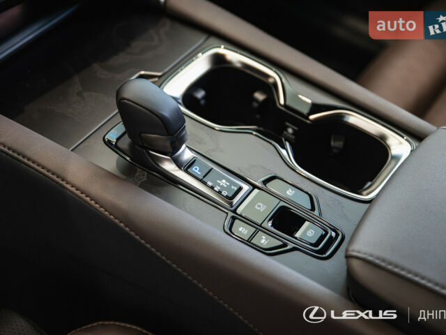Лексус РХ, объемом двигателя 2.5 л и пробегом 0 тыс. км за 96783 $, фото 19 на Automoto.ua