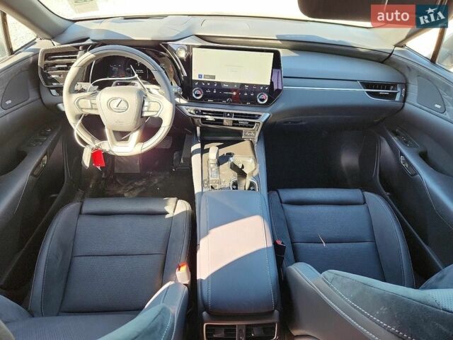 Лексус РХ, об'ємом двигуна 0 л та пробігом 4 тис. км за 25000 $, фото 7 на Automoto.ua