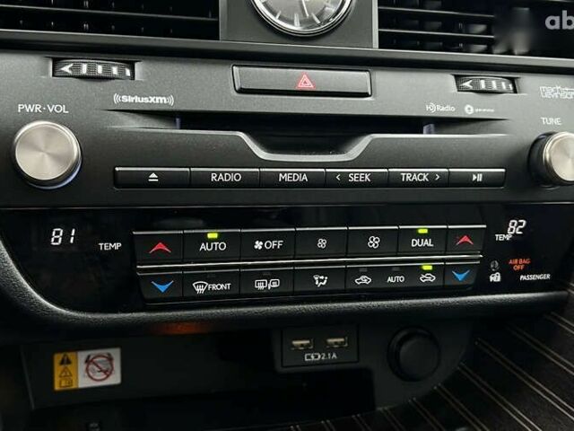 Лексус РХ, объемом двигателя 0 л и пробегом 12 тыс. км за 59999 $, фото 27 на Automoto.ua