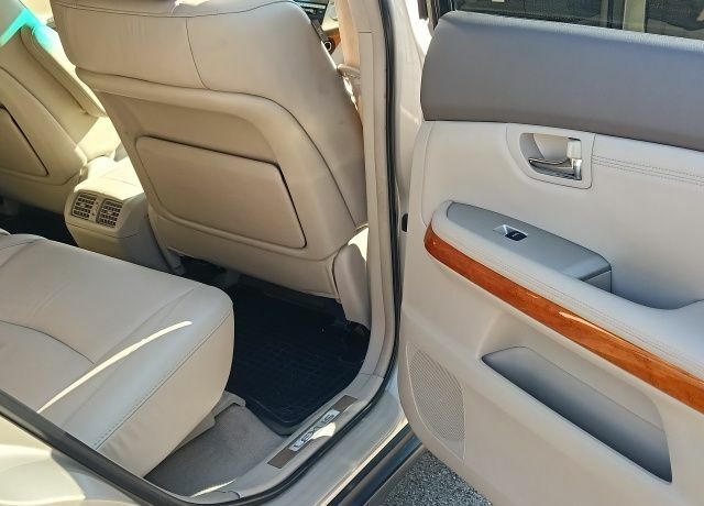 Желтый Лексус РХ, объемом двигателя 3.5 л и пробегом 170 тыс. км за 13539 $, фото 14 на Automoto.ua