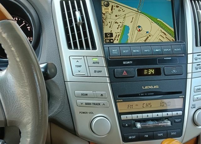 Желтый Лексус РХ, объемом двигателя 3.5 л и пробегом 170 тыс. км за 13539 $, фото 18 на Automoto.ua