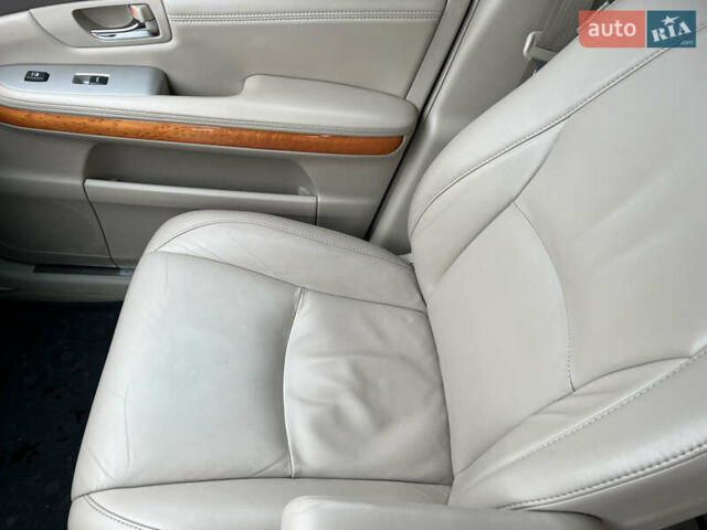 Желтый Лексус РХ, объемом двигателя 3.46 л и пробегом 160 тыс. км за 11300 $, фото 10 на Automoto.ua