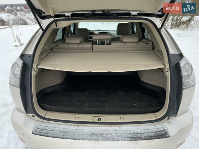 Желтый Лексус РХ, объемом двигателя 3.46 л и пробегом 160 тыс. км за 11300 $, фото 18 на Automoto.ua