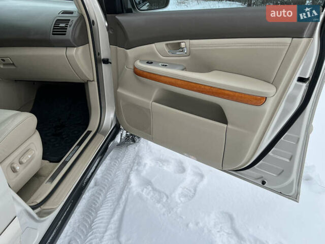 Желтый Лексус РХ, объемом двигателя 3.46 л и пробегом 160 тыс. км за 11300 $, фото 16 на Automoto.ua