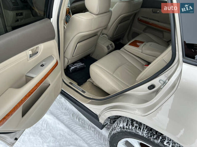 Желтый Лексус РХ, объемом двигателя 3.46 л и пробегом 160 тыс. км за 11300 $, фото 13 на Automoto.ua