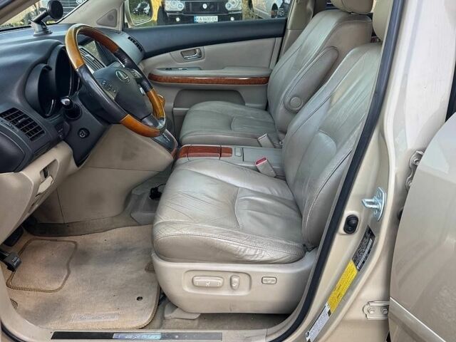 Желтый Лексус РХ, объемом двигателя 3.3 л и пробегом 224 тыс. км за 11800 $, фото 10 на Automoto.ua