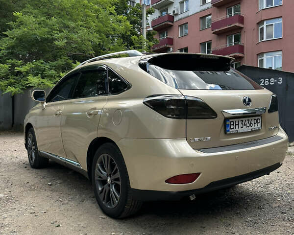 Желтый Лексус РХ, объемом двигателя 3.46 л и пробегом 290 тыс. км за 16399 $, фото 2 на Automoto.ua