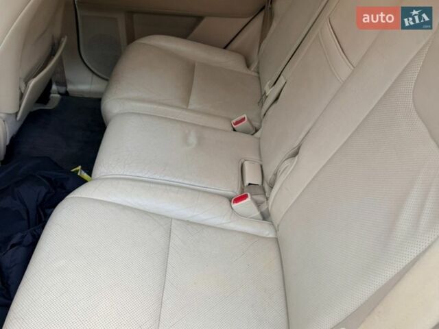Желтый Лексус РХ, объемом двигателя 3.46 л и пробегом 310 тыс. км за 14950 $, фото 31 на Automoto.ua