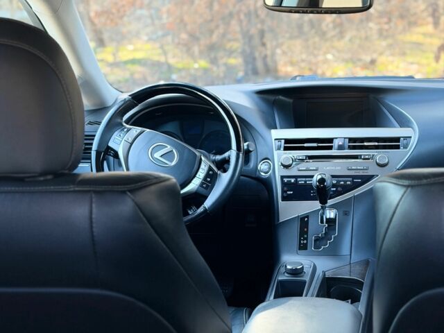 Серый Лексус РХ, объемом двигателя 3.5 л и пробегом 180 тыс. км за 19700 $, фото 4 на Automoto.ua