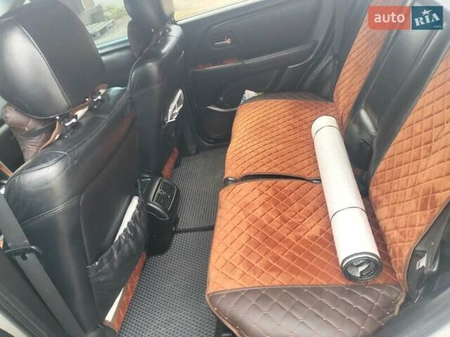 Серый Лексус РХ, объемом двигателя 3 л и пробегом 335 тыс. км за 5350 $, фото 1 на Automoto.ua