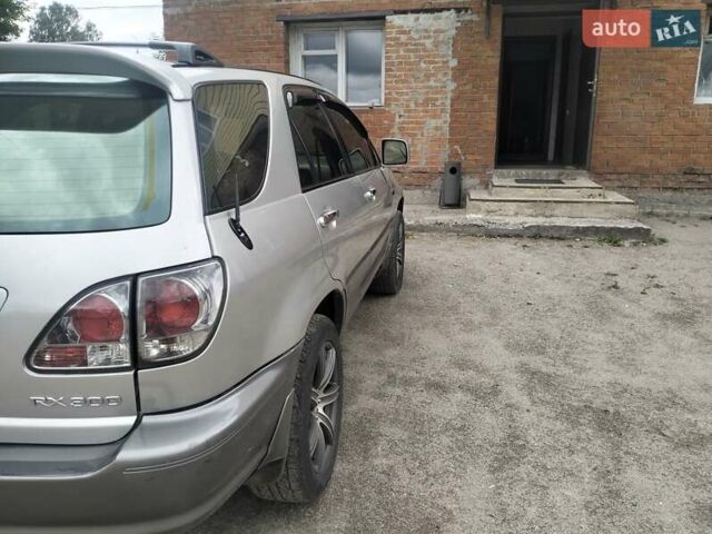 Серый Лексус РХ, объемом двигателя 3 л и пробегом 335 тыс. км за 5350 $, фото 8 на Automoto.ua