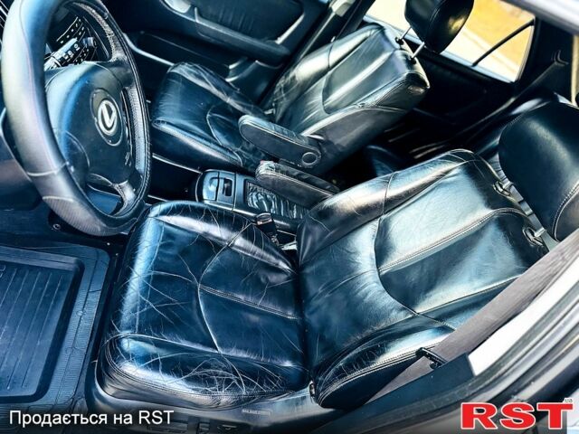 Серый Лексус РХ, объемом двигателя 3 л и пробегом 280 тыс. км за 6800 $, фото 10 на Automoto.ua