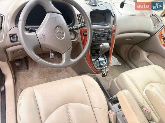 Сірий Лексус РХ, об'ємом двигуна 3 л та пробігом 294 тис. км за 3200 $, фото 5 на Automoto.ua