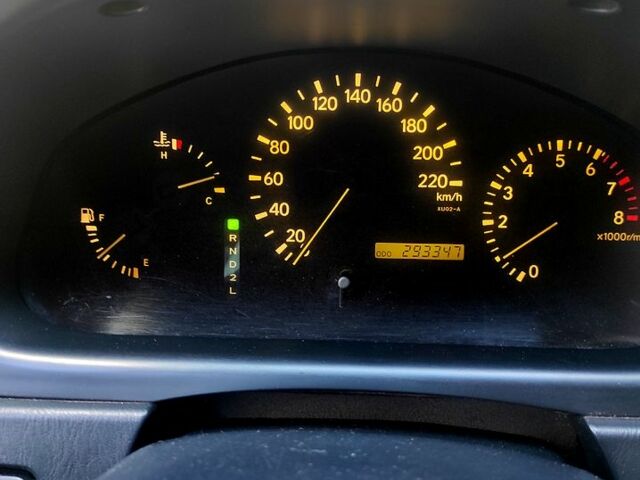 Серый Лексус РХ, объемом двигателя 3 л и пробегом 290 тыс. км за 6700 $, фото 1 на Automoto.ua