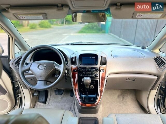 Серый Лексус РХ, объемом двигателя 3 л и пробегом 275 тыс. км за 4900 $, фото 14 на Automoto.ua