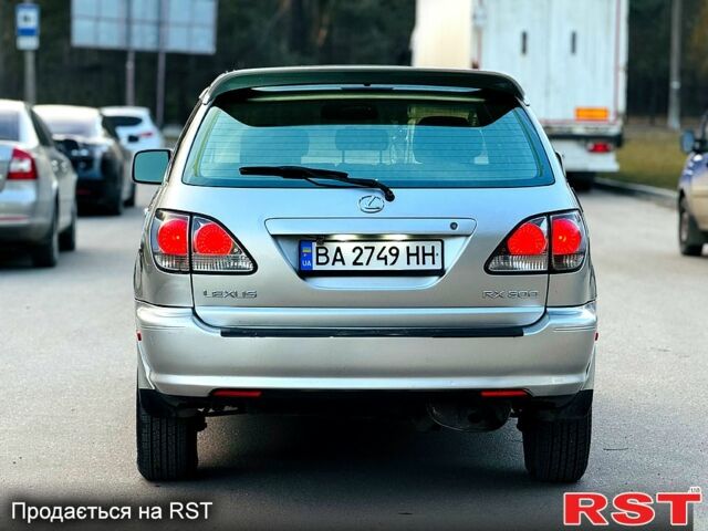 Серый Лексус РХ, объемом двигателя 3 л и пробегом 280 тыс. км за 6800 $, фото 3 на Automoto.ua