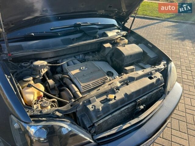 Серый Лексус РХ, объемом двигателя 3 л и пробегом 375 тыс. км за 7000 $, фото 19 на Automoto.ua