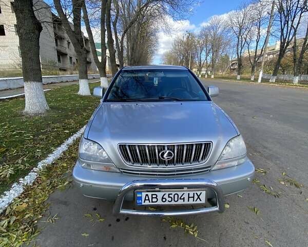 Серый Лексус РХ, объемом двигателя 3 л и пробегом 267 тыс. км за 7200 $, фото 1 на Automoto.ua