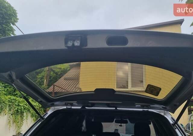 Лексус РХ 2001 в Львове на Automoto.ua Серый Лексус РХ, объемом двигателя 3 л и пробегом 245 тыс. км за 6700 $, фото 14 на Automoto.ua