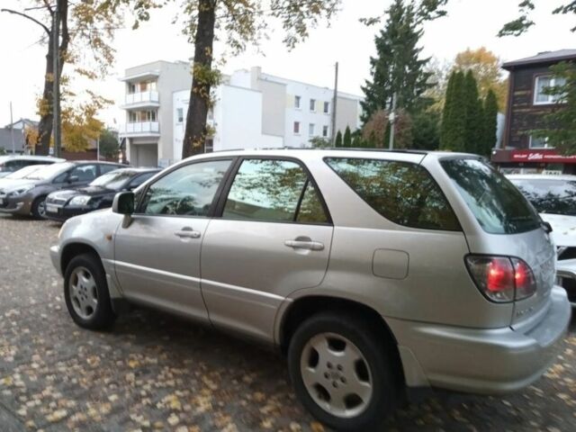 Серый Лексус РХ, объемом двигателя 0 л и пробегом 288 тыс. км за 2700 $, фото 1 на Automoto.ua