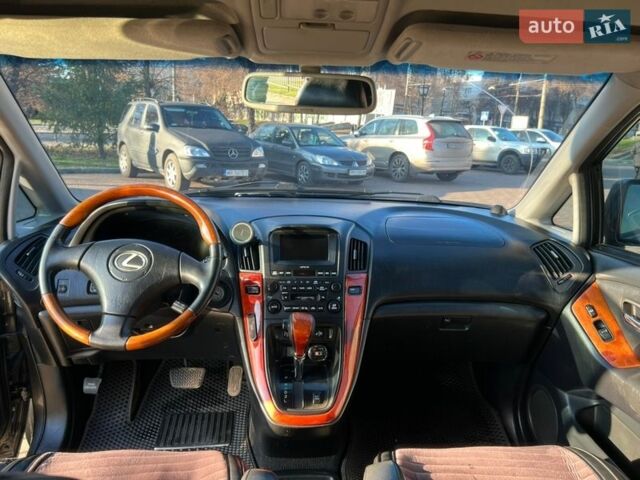 Серый Лексус РХ, объемом двигателя 3 л и пробегом 375 тыс. км за 7000 $, фото 20 на Automoto.ua