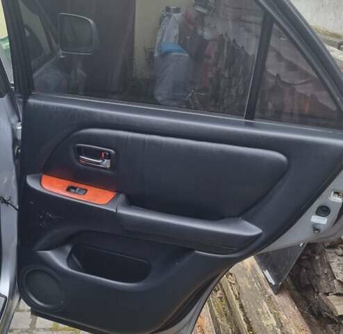 Лексус РХ 2001 в Львове на Automoto.ua Серый Лексус РХ, объемом двигателя 3 л и пробегом 245 тыс. км за 6700 $, фото 16 на Automoto.ua