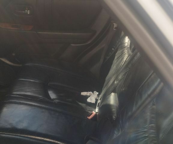 Сірий Лексус РХ, об'ємом двигуна 3 л та пробігом 245 тис. км за 5700 $, фото 4 на Automoto.ua