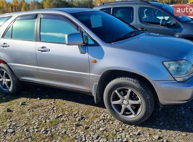 Лексус РХ 2001 в Львове на Automoto.ua Серый Лексус РХ, объемом двигателя 3 л и пробегом 245 тыс. км за 6700 $, фото 2 на Automoto.ua