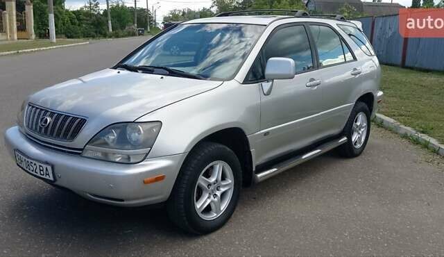Лексус РХ 2002 в Черноморске (Ильичевске) на Automoto.ua Серый Лексус РХ, объемом двигателя 3 л и пробегом 294 тыс. км за 5700 $, фото 2 на Automoto.ua