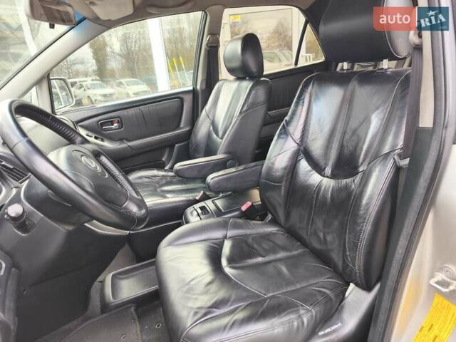 Сірий Лексус РХ, об'ємом двигуна 3 л та пробігом 285 тис. км за 6900 $, фото 16 на Automoto.ua