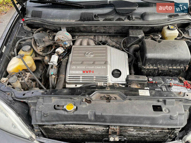 Серый Лексус РХ, объемом двигателя 3 л и пробегом 293 тыс. км за 8200 $, фото 36 на Automoto.ua
