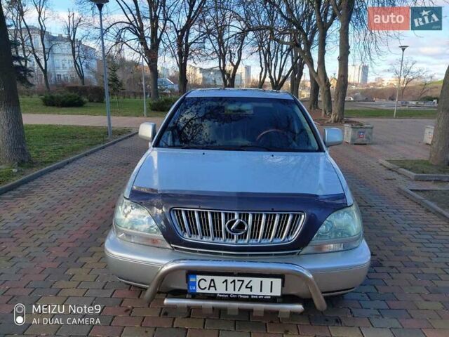 Серый Лексус РХ, объемом двигателя 3 л и пробегом 321 тыс. км за 8500 $, фото 13 на Automoto.ua