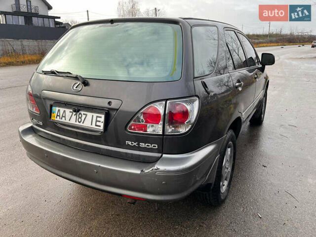 Серый Лексус РХ, объемом двигателя 3 л и пробегом 293 тыс. км за 8200 $, фото 29 на Automoto.ua