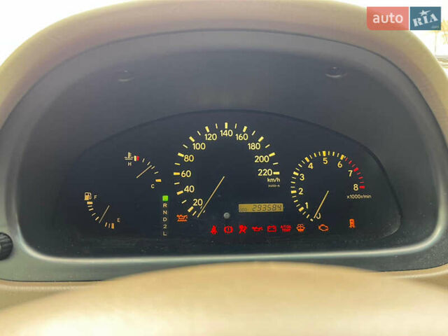 Серый Лексус РХ, объемом двигателя 3 л и пробегом 293 тыс. км за 8200 $, фото 16 на Automoto.ua