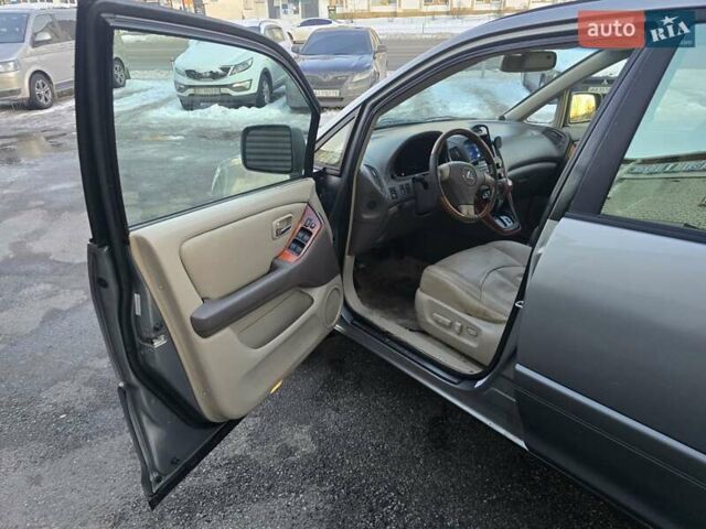 Сірий Лексус РХ, об'ємом двигуна 3 л та пробігом 360 тис. км за 5700 $, фото 14 на Automoto.ua