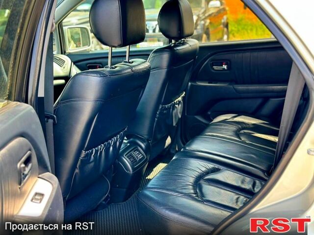 Серый Лексус РХ, объемом двигателя 3 л и пробегом 290 тыс. км за 5999 $, фото 5 на Automoto.ua