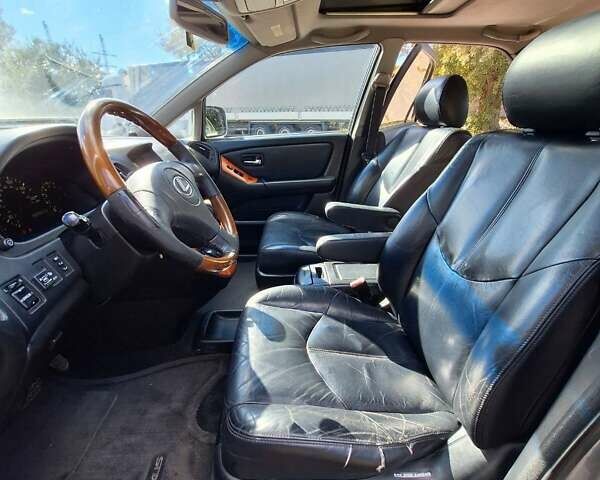 Серый Лексус РХ, объемом двигателя 3 л и пробегом 320 тыс. км за 7000 $, фото 1 на Automoto.ua
