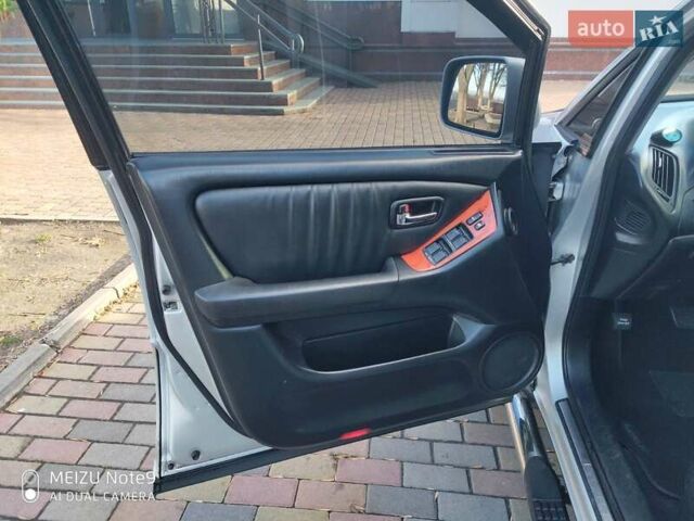 Серый Лексус РХ, объемом двигателя 3 л и пробегом 321 тыс. км за 8500 $, фото 9 на Automoto.ua