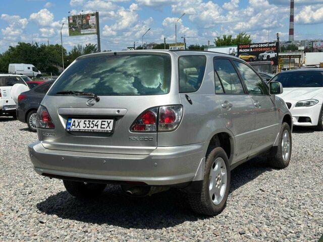 Серый Лексус РХ, объемом двигателя 3 л и пробегом 297 тыс. км за 5900 $, фото 1 на Automoto.ua