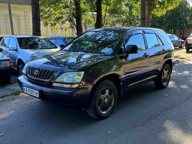 Серый Лексус РХ, объемом двигателя 3 л и пробегом 264 тыс. км за 5200 $, фото 1 на Automoto.ua