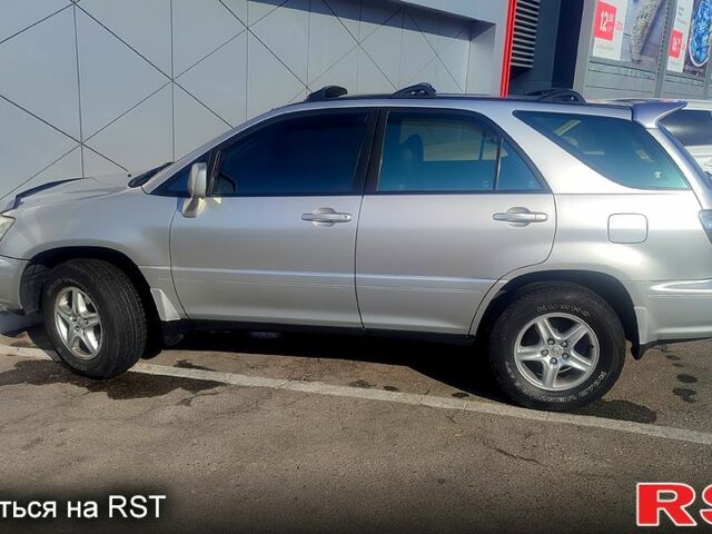 Лексус РХ 2002 в Харькове на Automoto.ua Серый Лексус РХ, объемом двигателя 3 л и пробегом 189 тыс. км за 5700 $, фото 2 на Automoto.ua