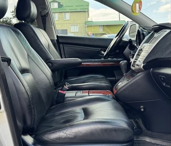 Серый Лексус РХ, объемом двигателя 3 л и пробегом 233 тыс. км за 9500 $, фото 19 на Automoto.ua