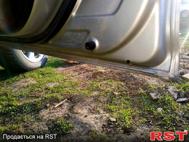 Серый Лексус РХ, объемом двигателя 3 л и пробегом 242 тыс. км за 9000 $, фото 7 на Automoto.ua