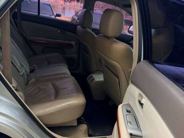 Серый Лексус РХ, объемом двигателя 3.3 л и пробегом 333 тыс. км за 6500 $, фото 9 на Automoto.ua