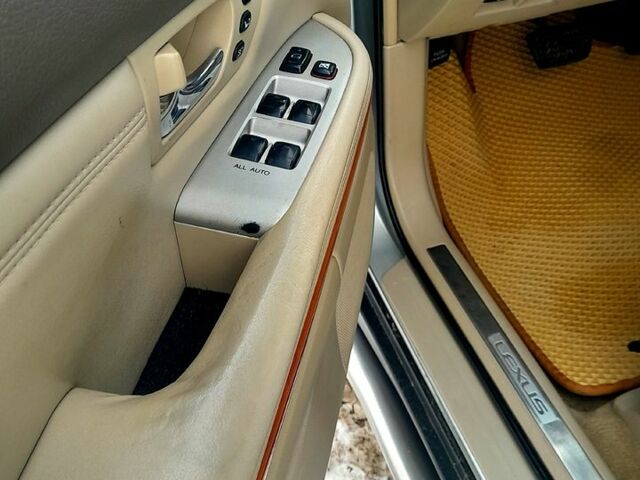 Сірий Лексус РХ, об'ємом двигуна 3.3 л та пробігом 230 тис. км за 10000 $, фото 7 на Automoto.ua