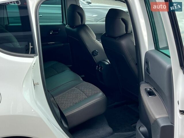 Сірий Лексус РХ, об'ємом двигуна 3.3 л та пробігом 287 тис. км за 5972 $, фото 7 на Automoto.ua