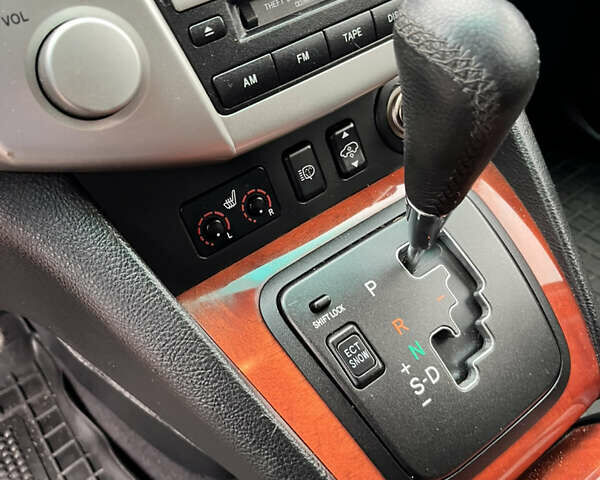 Серый Лексус РХ, объемом двигателя 3 л и пробегом 234 тыс. км за 8600 $, фото 9 на Automoto.ua