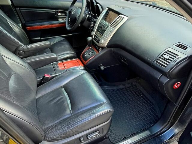 Лексус РХ 2003 у Одесі на Automoto.ua Сірий Лексус РХ, об'ємом двигуна 3 л та пробігом 238 тис. км за 7600 $, фото 6 на Automoto.ua