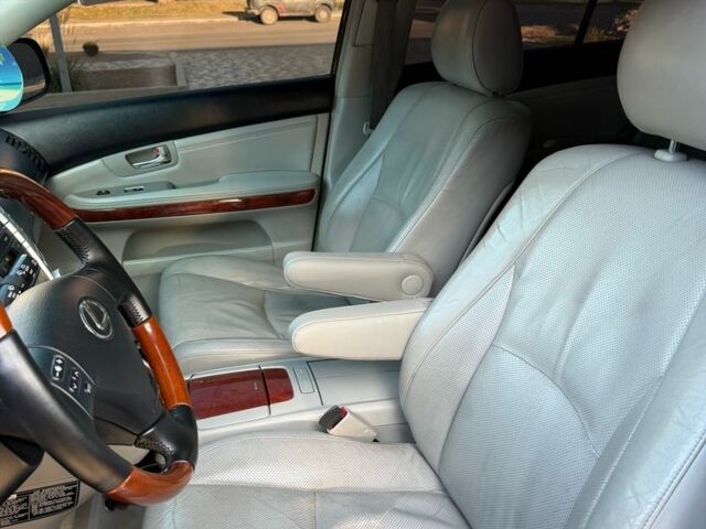 Лексус РХ 2003 в Полтаве на Automoto.ua Серый Лексус РХ, объемом двигателя 3 л и пробегом 284 тыс. км за 6600 $, фото 11 на Automoto.ua